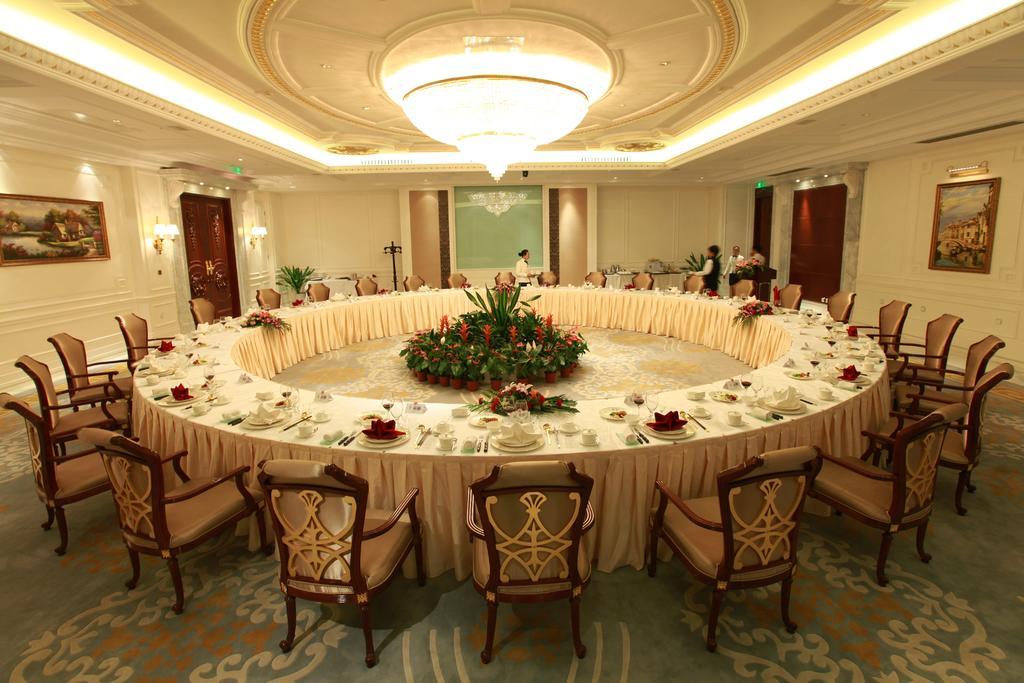 Nantong Jinshi International Hotel Екстериор снимка