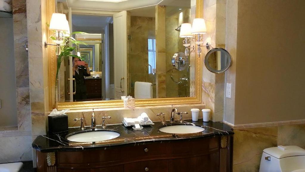 Nantong Jinshi International Hotel Екстериор снимка